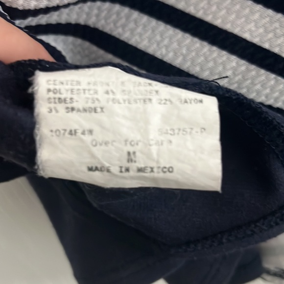 Juniors peplum sleeveless blue and white size M top - Picture 10 of 10